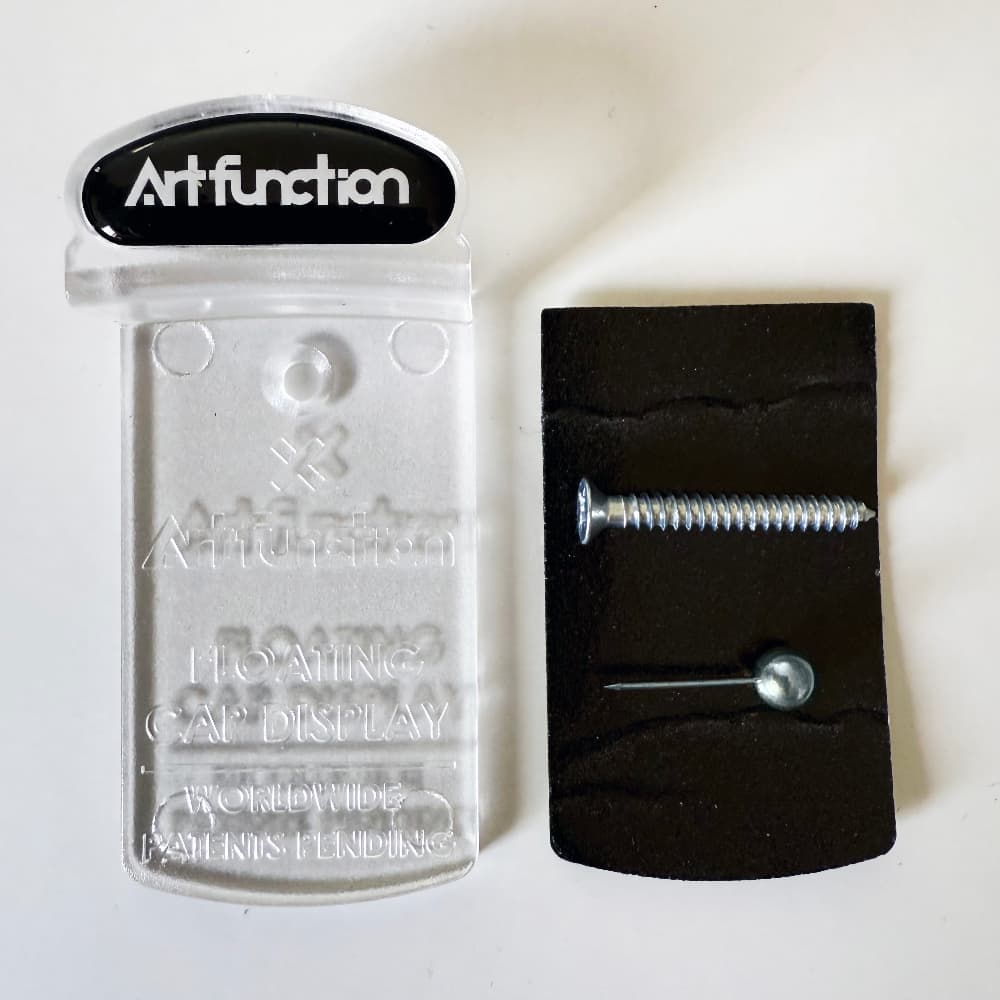 Floating Cap Display
