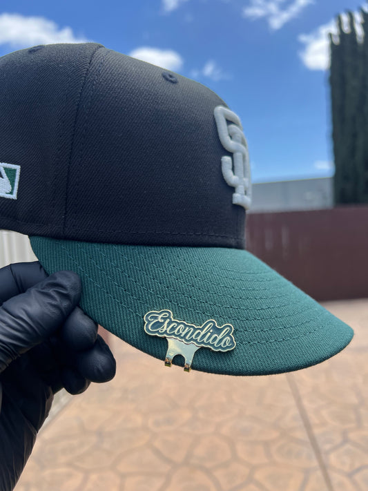 Escondido & Hidden City Hat Clip (Gold Metal , Green Background)